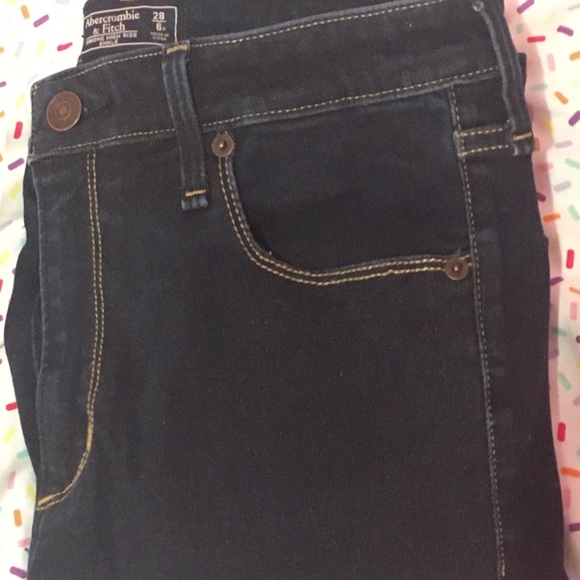 Abercrombie & Fitch Denim - New Abercrombie High-Waisted Jeans (waist 28)